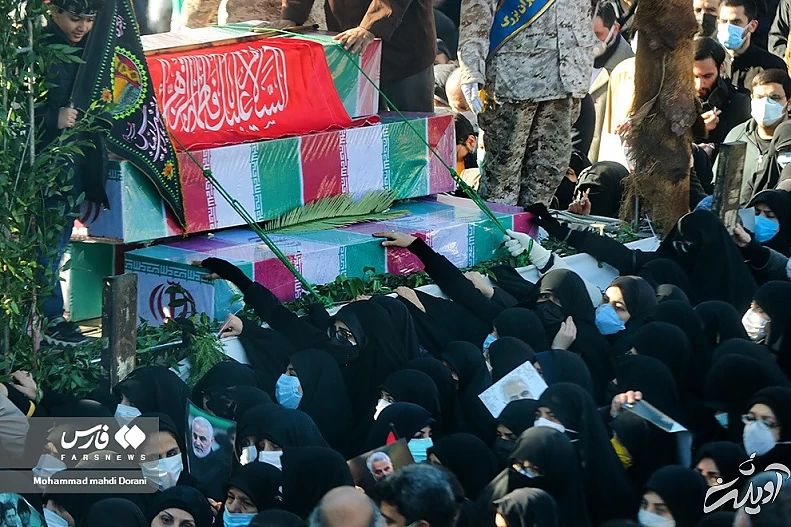 (تصاویر) تشییع ۱۵۰ شهید گمنام در تهران